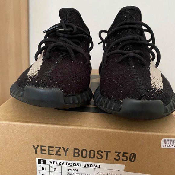 Adidas Yeezy boost 350 Oreo - Picture 6 of 8